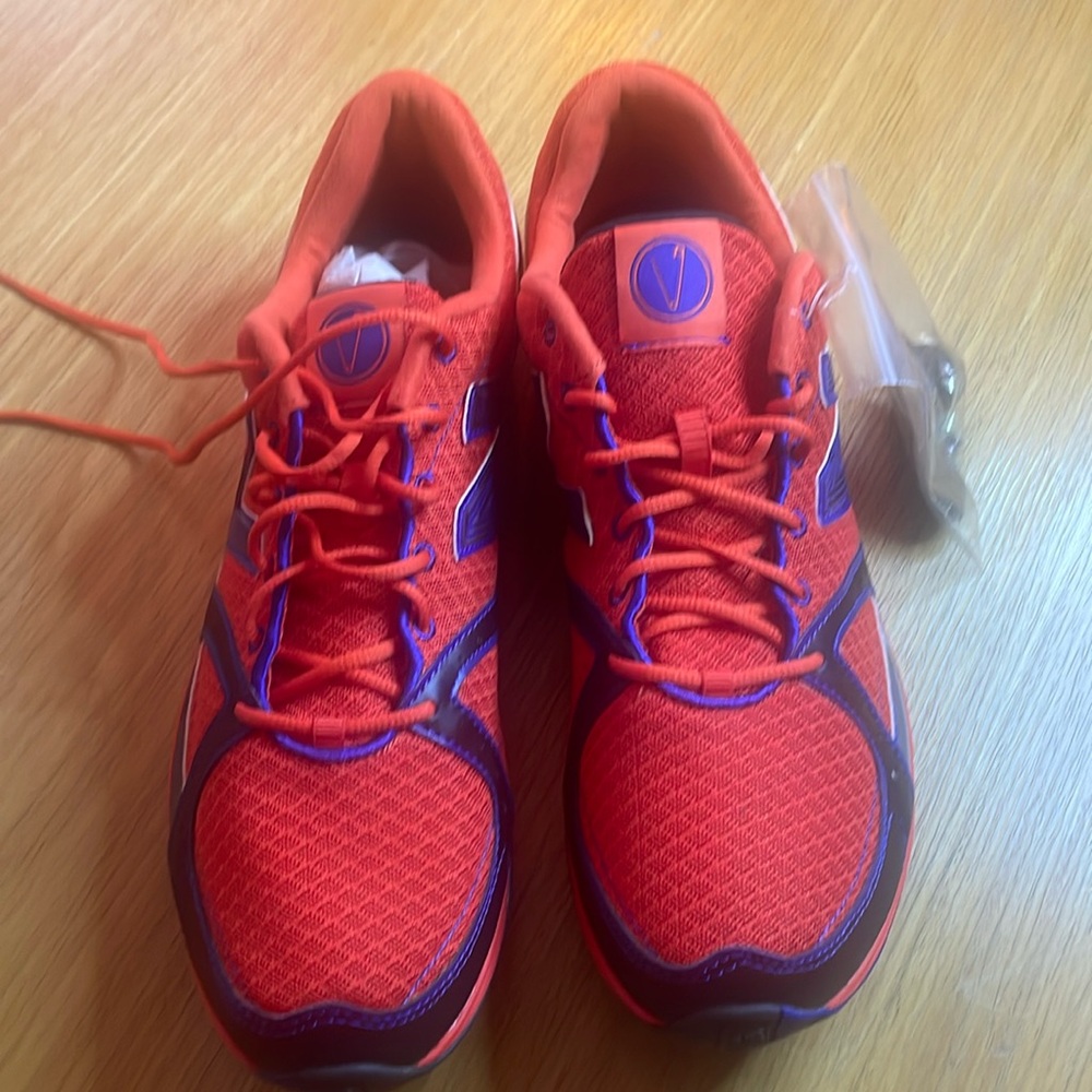 New Balance - Brand New - Men's cleated running shoes